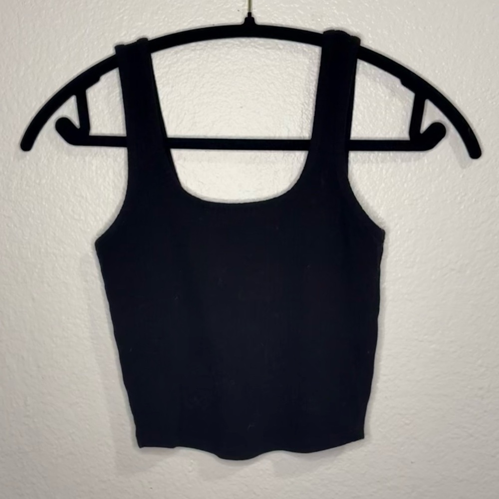 Black Cropped tank top